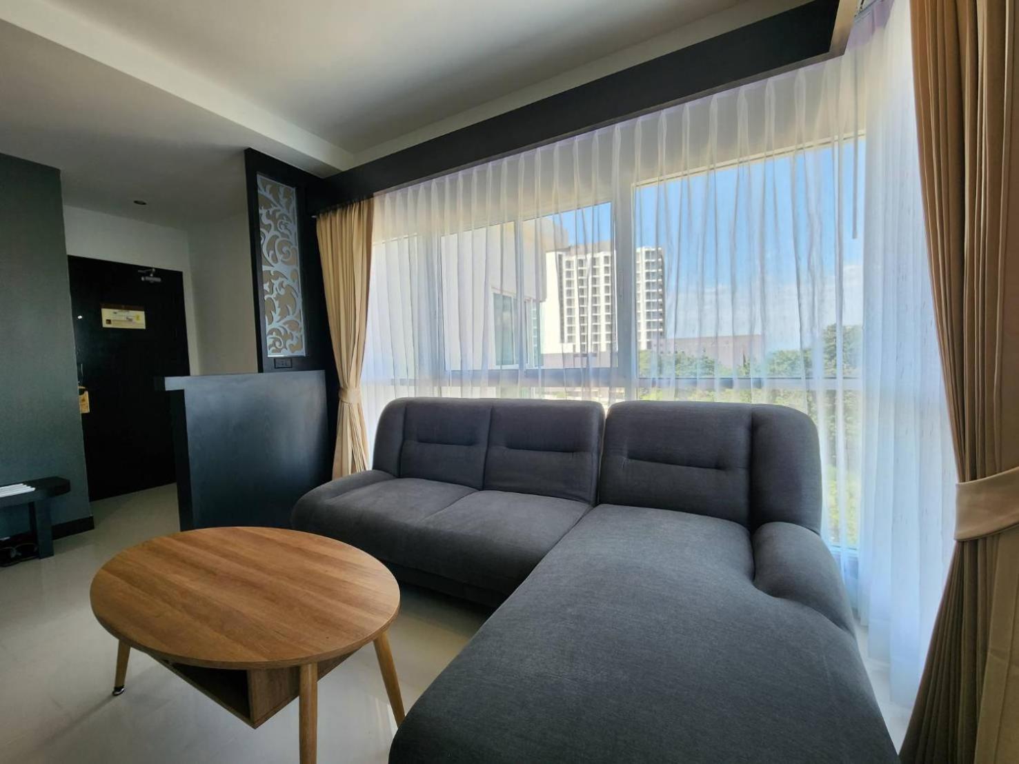 Lhc Hotel And Resort Pattaya Luaran gambar