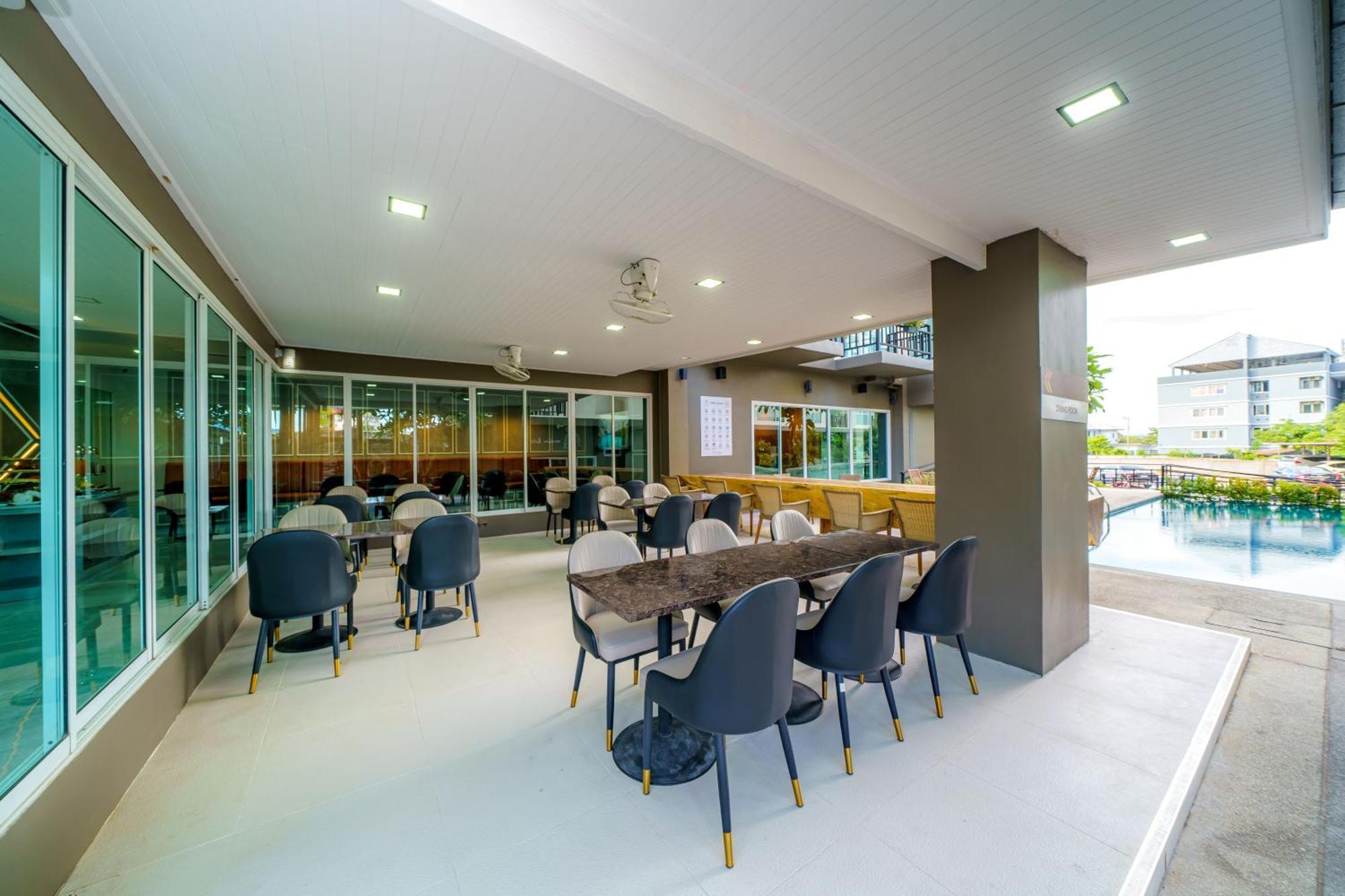 Lhc Hotel And Resort Pattaya Luaran gambar
