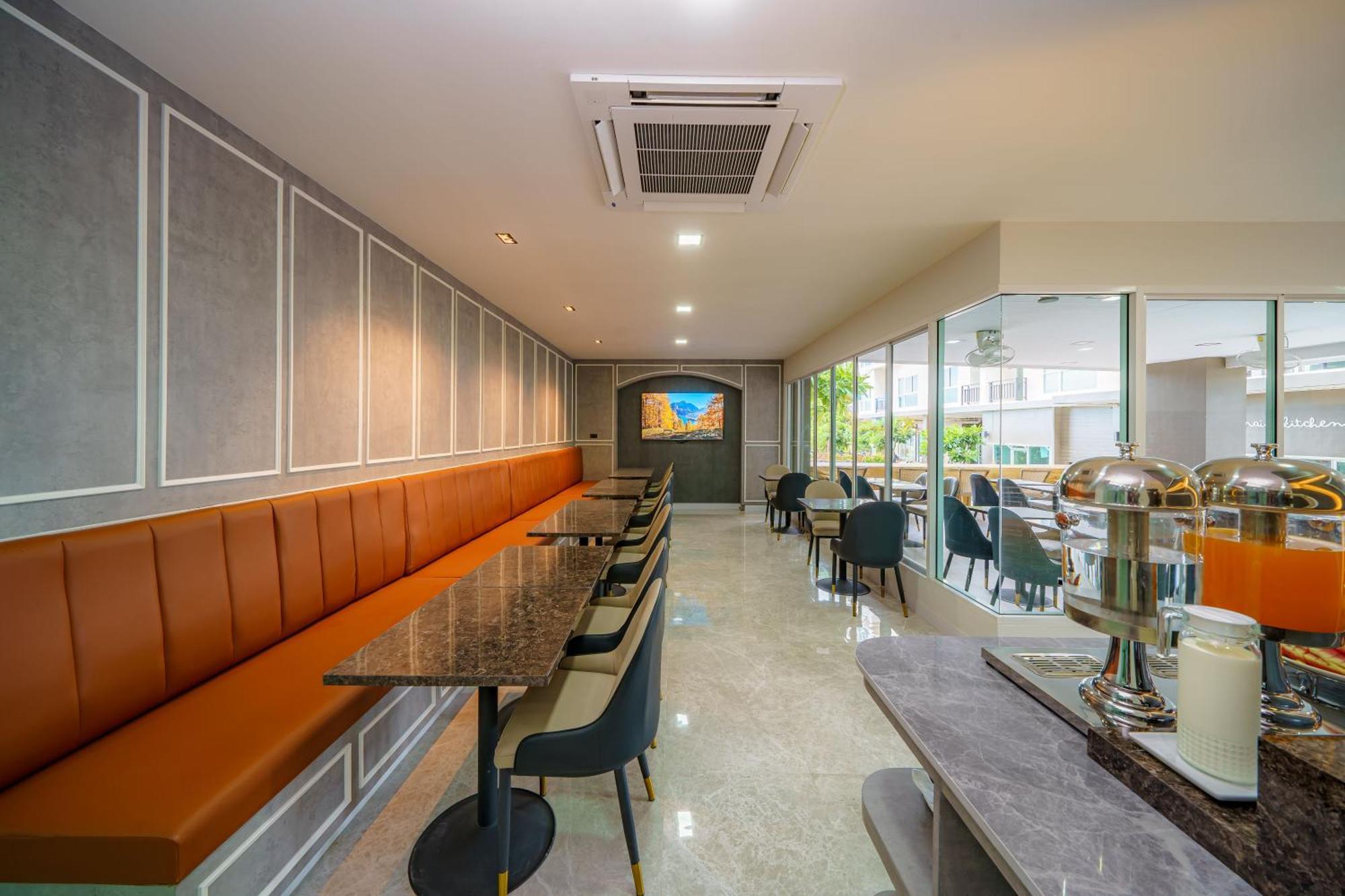 Lhc Hotel And Resort Pattaya Luaran gambar