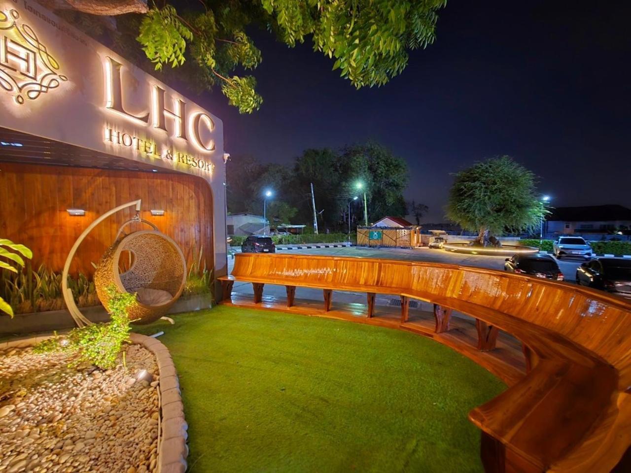 Lhc Hotel And Resort Pattaya Luaran gambar