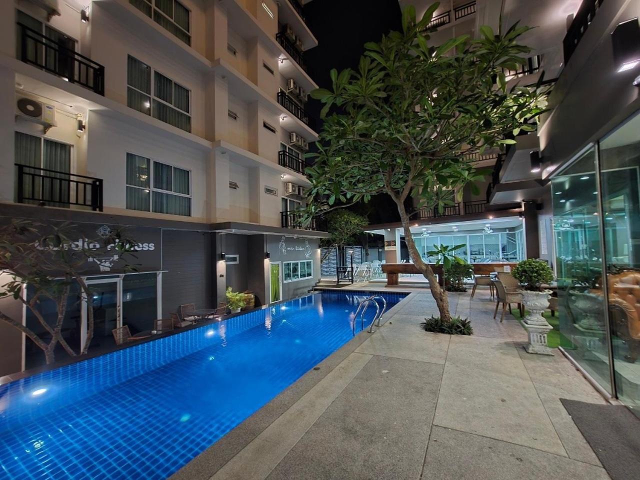 Lhc Hotel And Resort Pattaya Luaran gambar